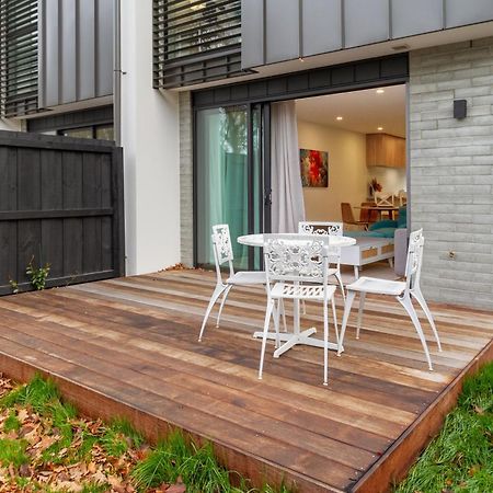 Modern 2 Bed 2 Bath Opposite Hagley Park Daire Christchurch Dış mekan fotoğraf