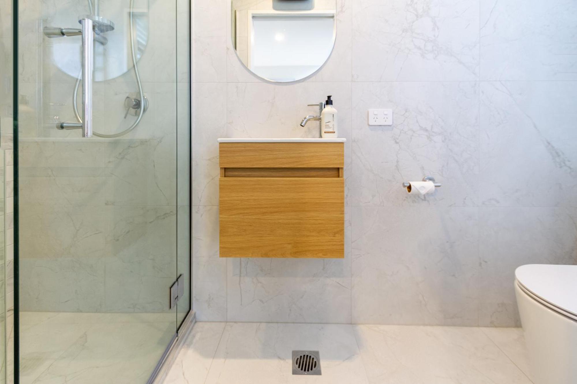 Modern 2 Bed 2 Bath Opposite Hagley Park Daire Christchurch Dış mekan fotoğraf