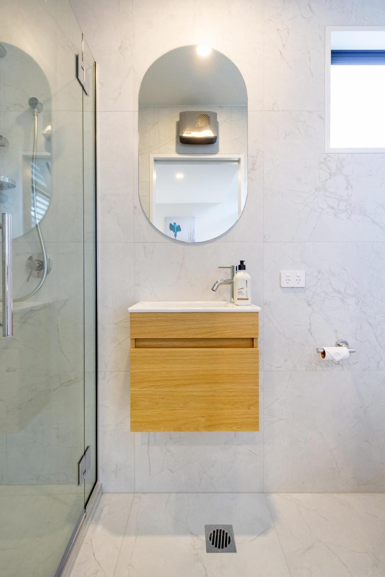 Modern 2 Bed 2 Bath Opposite Hagley Park Daire Christchurch Dış mekan fotoğraf