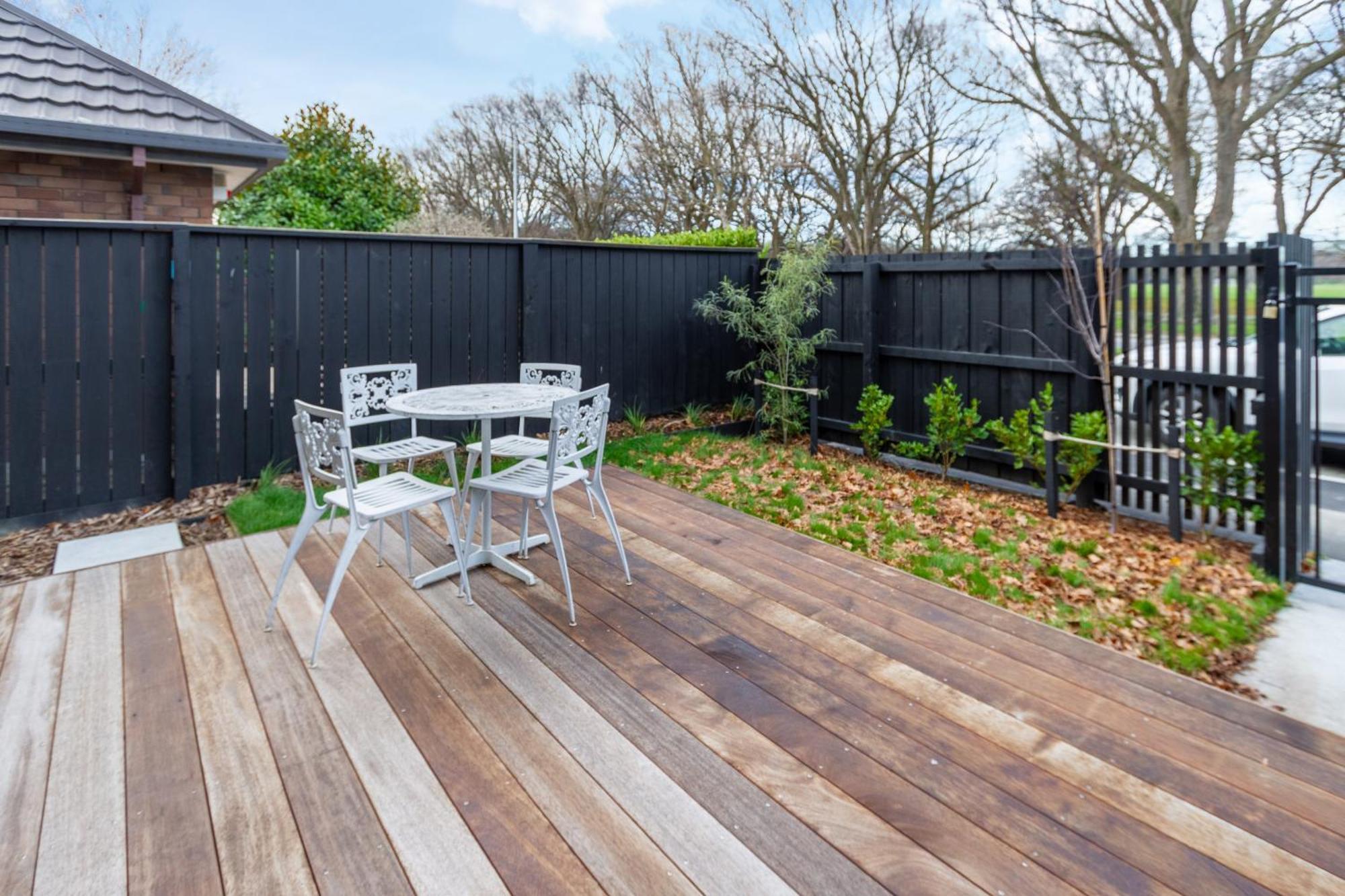 Modern 2 Bed 2 Bath Opposite Hagley Park Daire Christchurch Dış mekan fotoğraf